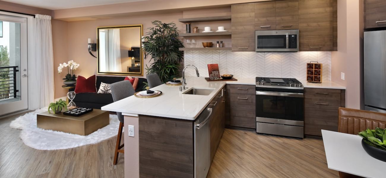 Well Lit Kitchen with Ample Storage Well Lit Kitchen with Ample Storage